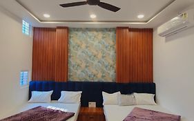 Hotel Ellora